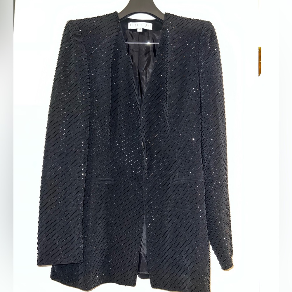 Apostrophe padded beaded blazer. Size 38. Worn very few times.